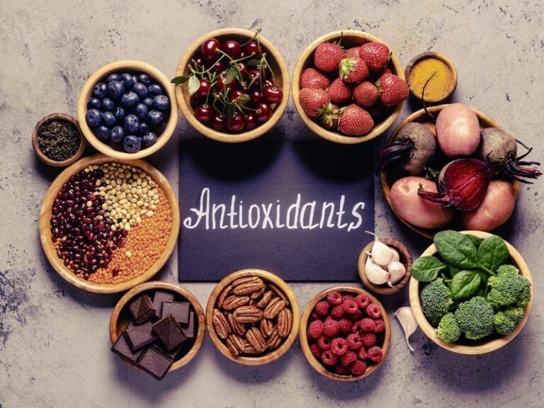 Featured image: antioxidant foods for skin glow