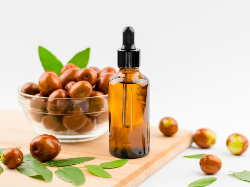 jojoba oil for moisturizing skin and reducing wrinkles