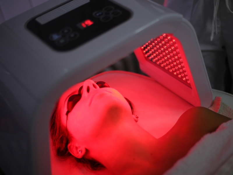 LED light therapy treatment